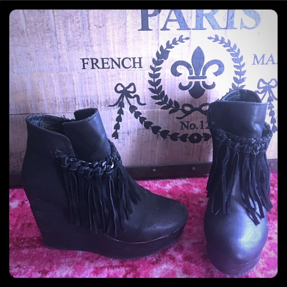 Fringe booties